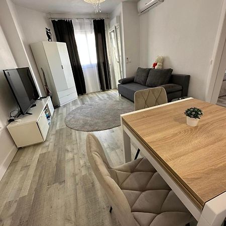 Dom Goscinny 8,3-41 Poznan Bagian luar foto